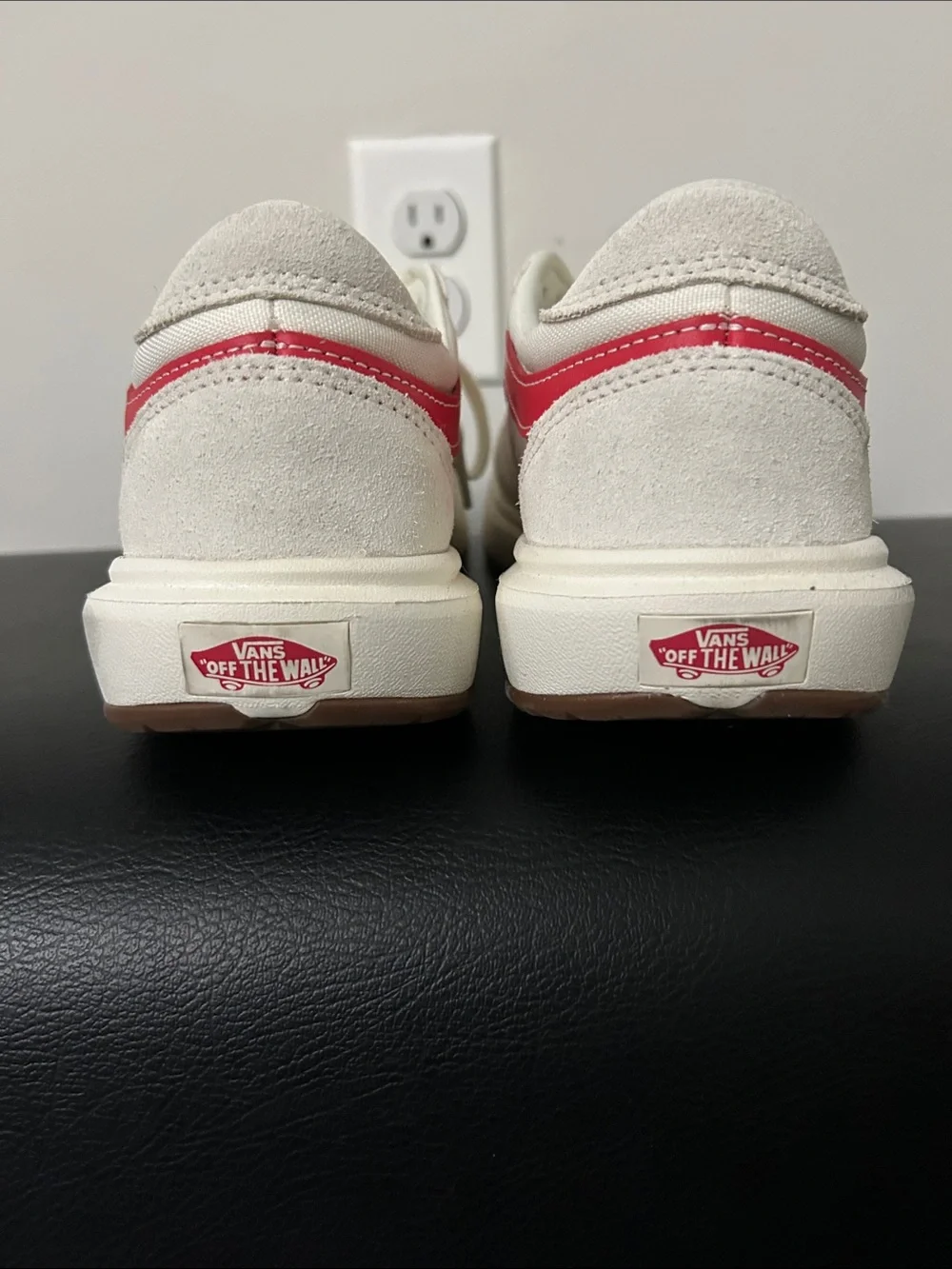 Vans Ultrarange Cream and Pink Casual Sneakers 8